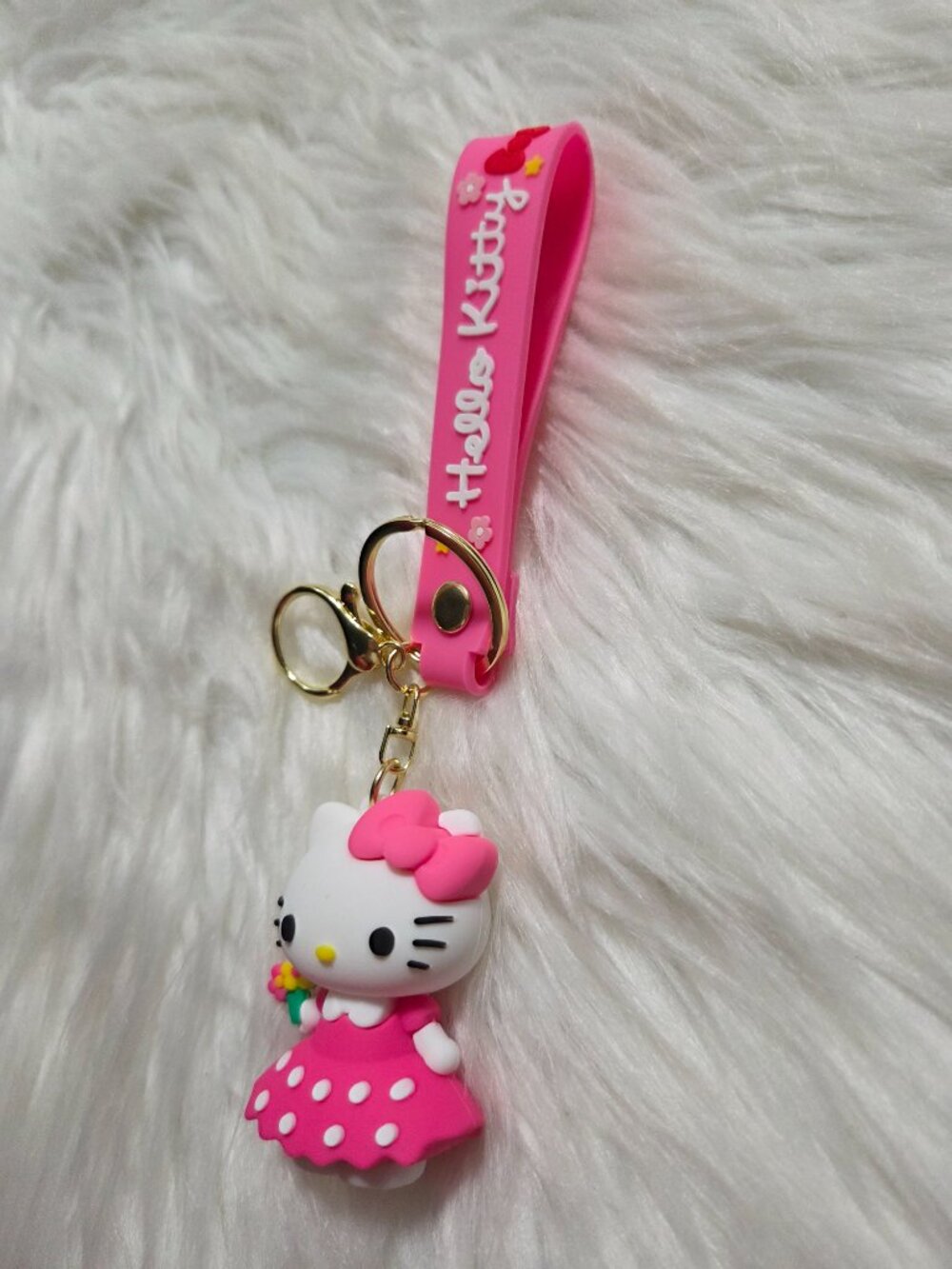 Hello Kitty Keychain - Picture 5 of 6